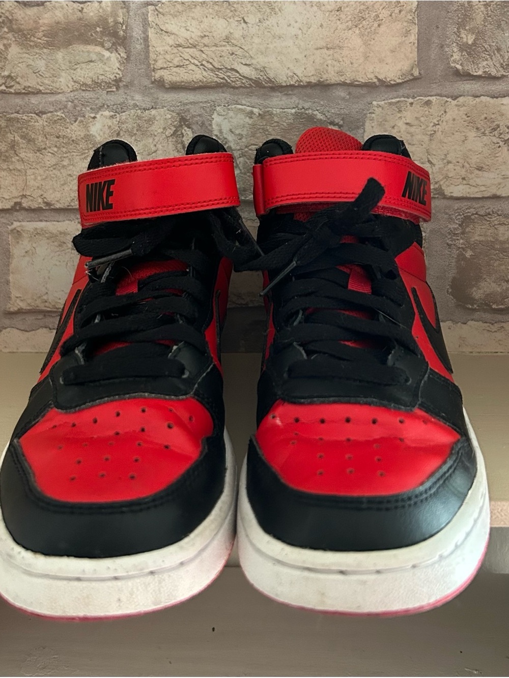 Nike Court Borough Mid 2 GS Black Red Bred Sneakers Youth Strap High Top